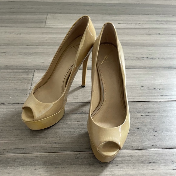 Brian Atwood Peep toe Platform pumps - Picture 1 of 9